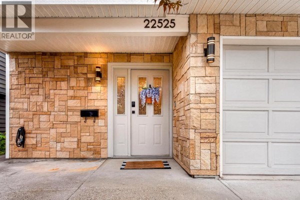 22525 Brickwood Close, Maple Ridge, BC V2X9J5 Photo 4