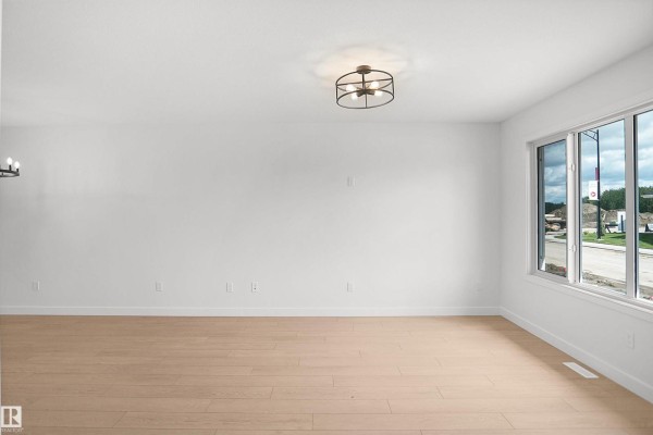Kitchen - 22529 83a Av Nw, Edmonton, AB T5T4N5 Photo 3