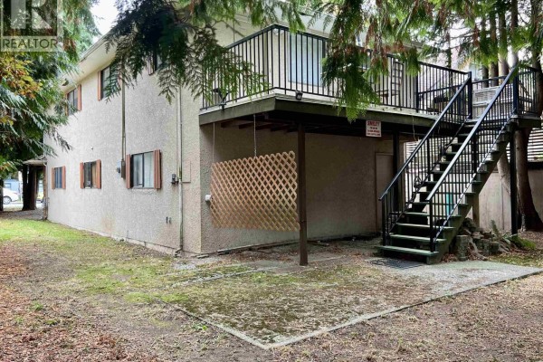 2253 Central Avenue, Port Coquitlam, BC V3C1V7 Photo 2