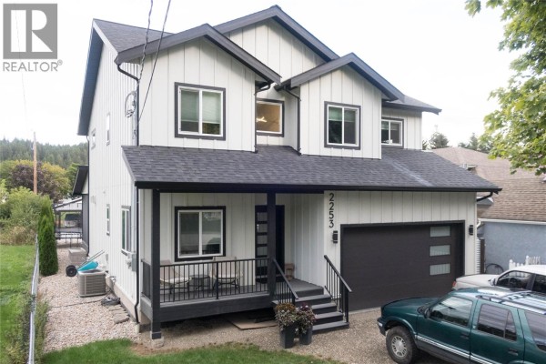 2253 Shuswap Avenue, Lumby, BC, photo 2