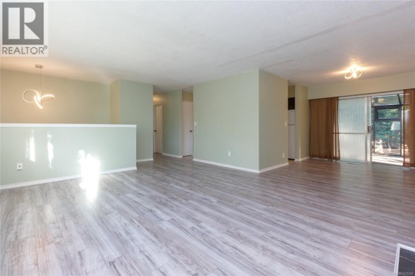 Bedroom - 2254 Amherst Ave, Sidney, BC V8L2G7 Photo 5
