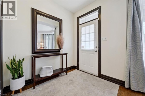 Recreation room - 2254 Norfolk Drive, Oakville, ON L6H6H5 Photo 2