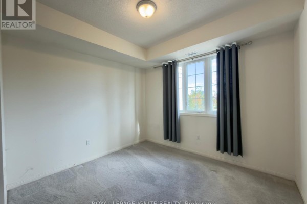 226 - 80 Aspen Springs Drive, Clarington, ON L1C0V4 Photo 5
