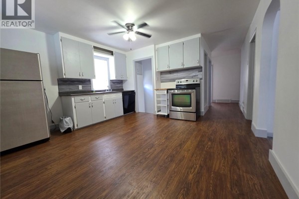 4pc Bathroom - 226 9th Avenue Ne, Swift Current, SK S9H2S1 Photo 5
