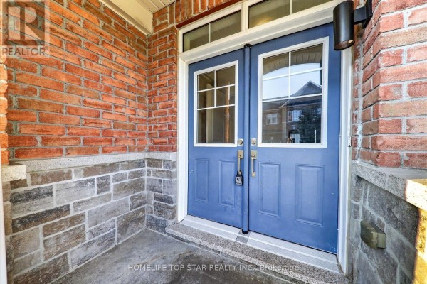 Primary Bedroom - 226 Bennett Street, Newmarket, ON L3X0M1 Photo 4