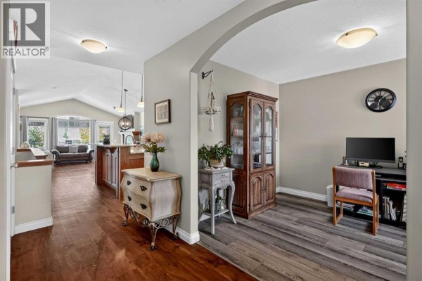 Dining room - 226 Cimarron Drive, Okotoks, AB T1S0A8 Photo 4
