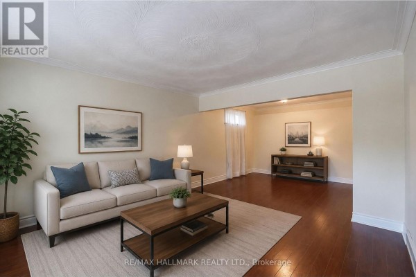 Bedroom 2 - 226 Lawrence Avenue, Richmond Hill, ON L4C1Z6 Photo 5