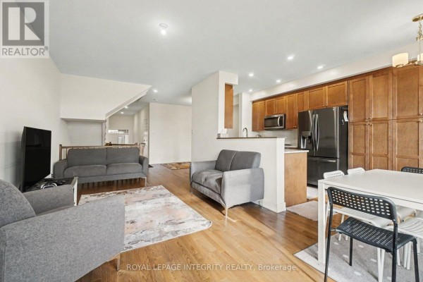 226 Monticello Avenue, Ottawa, ON K2S2R7 Photo 4