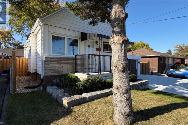 3pc Bathroom - 226 West 18th Street, Hamilton, ON L9C4G9 Photo 3