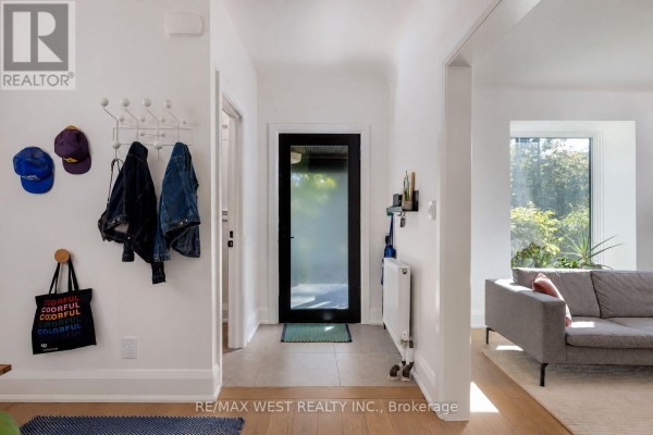 Partial bathroom - 226 Wright Avenue, Toronto, ON M6R1L3 Photo 4