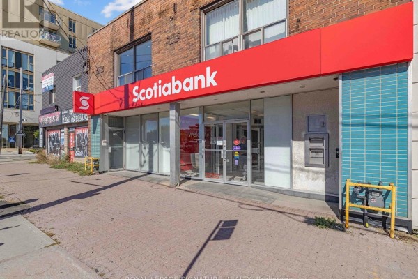 2260 Eglinton Avenue W, Toronto