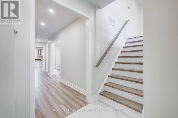 2260 Ridge Landing, Oakville, ON L6M3L6 Photo 2