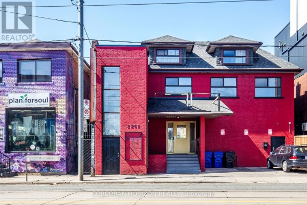 2261 Dundas Street W, Toronto, ON M6R1X6 Photo 3