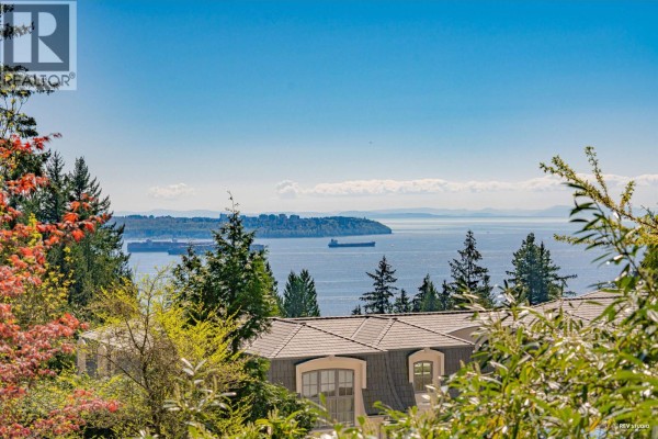Residential for sale at 2261 Gisby Street, West Vancouver, BC - MLS® NvOteP