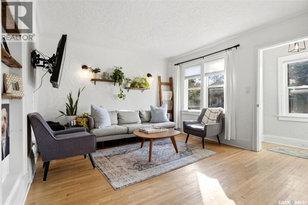 2263 Queen Street, Regina