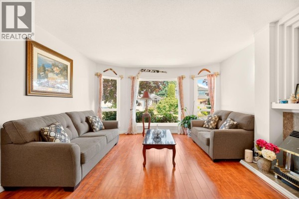 22637 Fraserbank Crescent, Richmond, BC V6V2L8 Photo 3