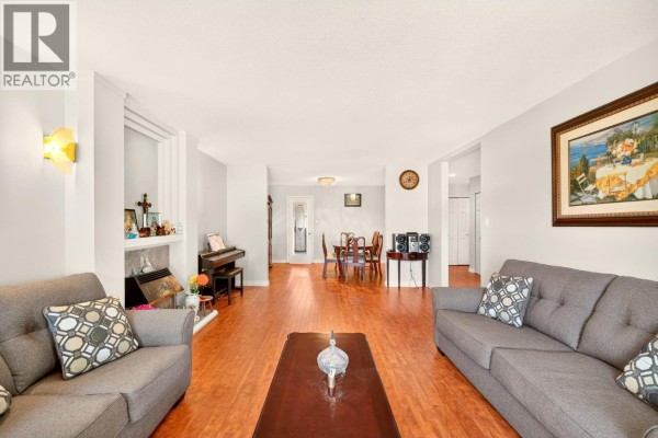 22637 Fraserbank Crescent, Richmond, BC V6V2L8 Photo 4