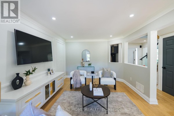 Bedroom 2 - 2266 Taylorwoods Boulevard, Innisfil, ON L9S2E6 Photo 5