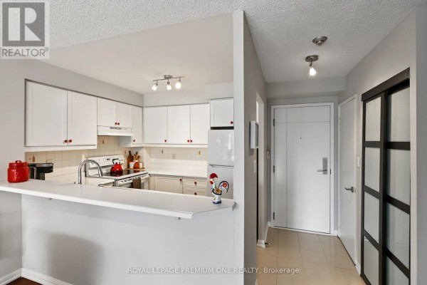 Den - 410 - 2267 Lake Shore Boulevard, Toronto, ON M8V3X2 Photo 4