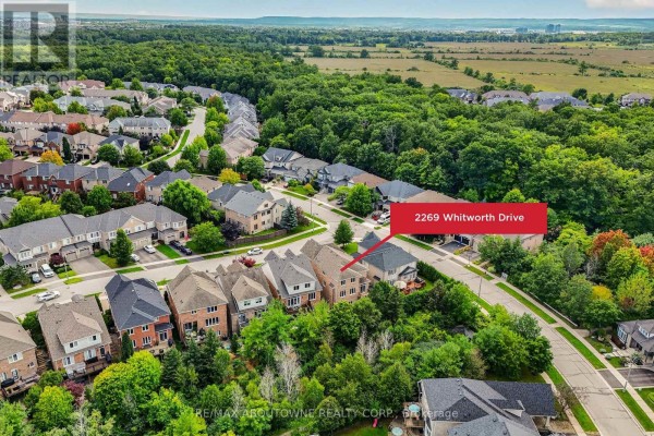2269 Whitworth Drive, Oakville, ON, photo 3