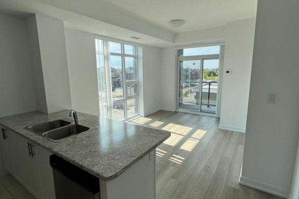 227 - 460 Dundas Street E, Hamilton