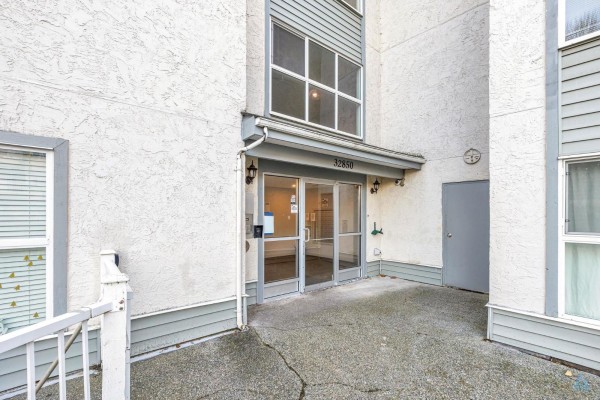227 32850 George Ferguson Way, Abbotsford, BC V2S7K1 Photo 5