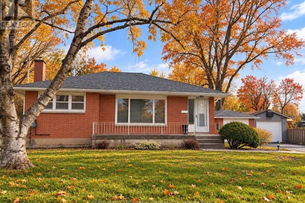 227 Arnold Street, Kingston, ON K7M3M4 Photo 2