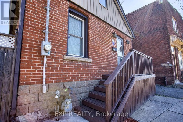 227 Beach Road, Hamilton, ON, photo 2