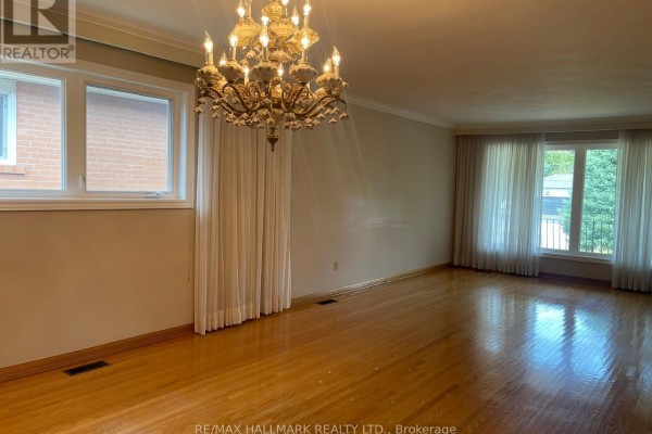 227 Elgin Mills(main Floor) Road W, Richmond Hill, ON L4C4M1 Photo 4