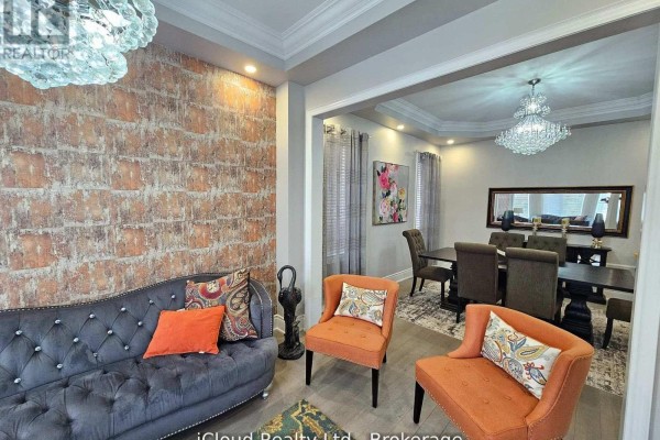 Family room - 227 Humphrey Street, Hamilton, ON L8B1X4 Photo 5