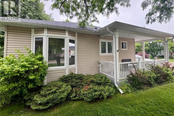 3pc Bathroom - 227 Silverbirch Boulevard, Mount Hope, ON L0R1W0 Photo 5