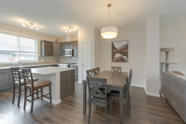 Kitchen - 2270 Glenridding Bv Sw, Edmonton, AB T6W3P5 Photo 3