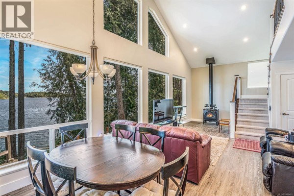 2270 South Lake Rd, Qualicum Beach, BC, photo 3