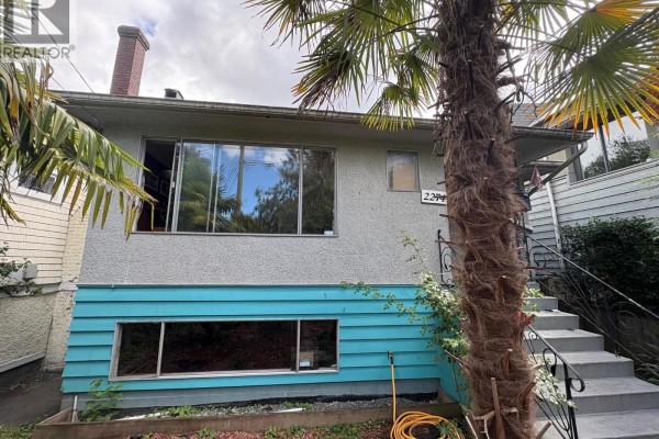 2274 Mclean Drive, Vancouver, BC, photo 2