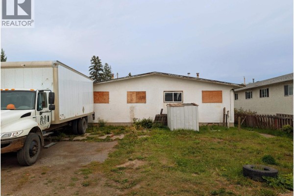 2275 Quince Street, Prince George, BC V2L2H3 Photo 2