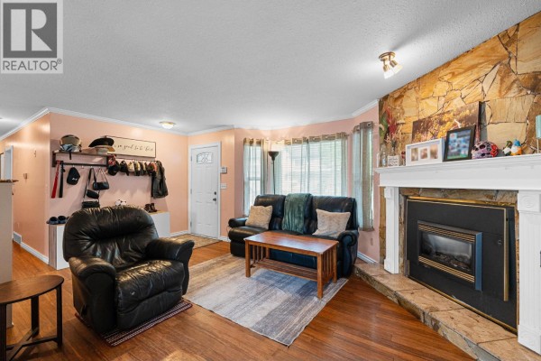22760 Balabanian Circle, Maple Ridge, BC V2X9C3 Photo 5