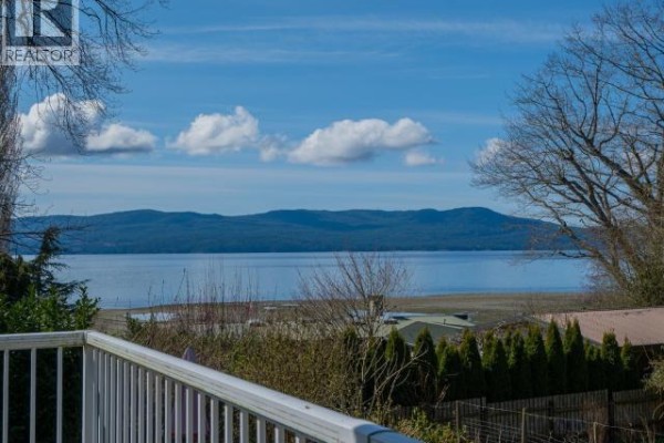 2277 Phillips Road, Powell River, BC, photo 2