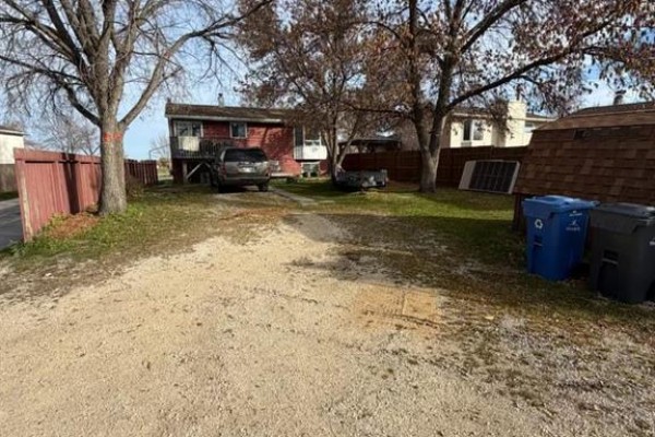4pc Bathroom - 2278 Burrows Avenue, Winnipeg, MB R2R1G7 Photo 4