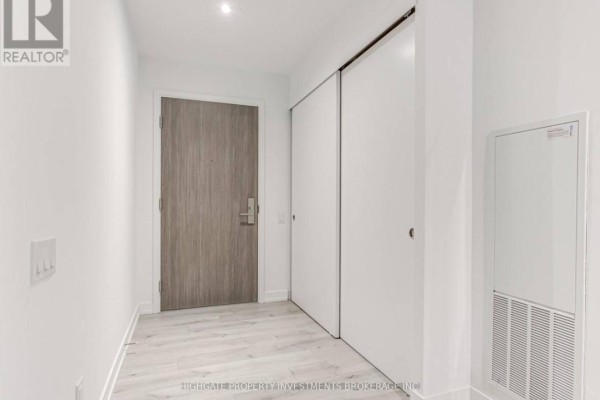 228 - 161 Roehampton Avenue, Toronto, ON, photo 3