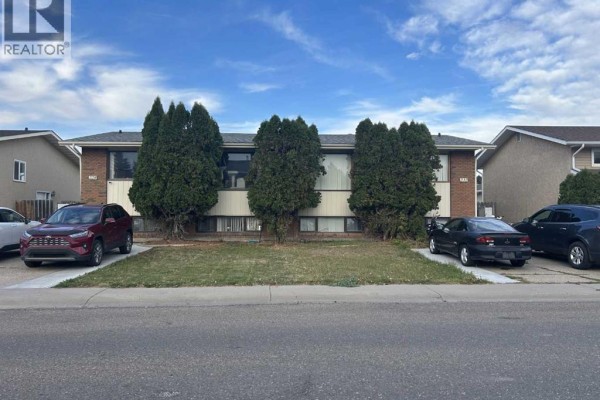 228 & 232 Ross Glen Drive Se, Medicine Hat, AB T1B3A4 Photo 2