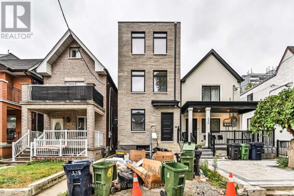 Townhouse for rent at 228 Emerson Ave Avenue, Toronto, ON - MLS® wLAH5w