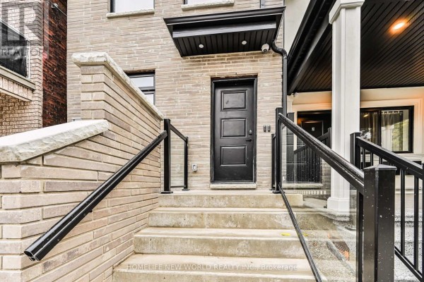 228 Emerson Ave Avenue, Toronto, ON, photo 2