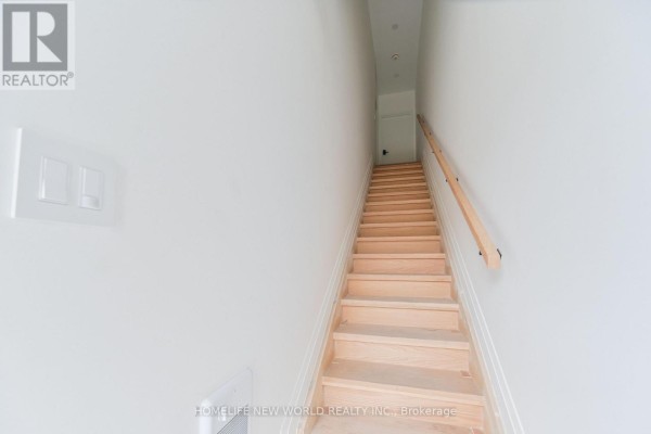 228 Emerson Ave Avenue, Toronto, ON, photo 3