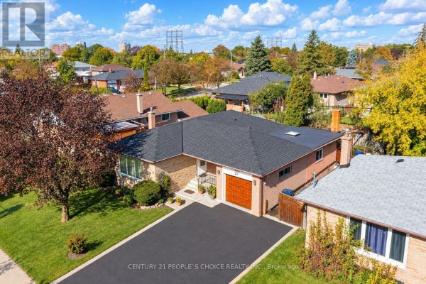 Kitchen - 228 Jeffcoat Drive, Toronto, ON M9W3C9 Photo 3