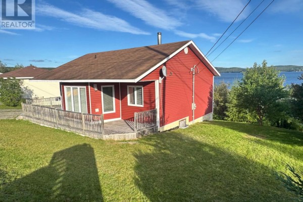 Family room - 228 Main Street N, Glovertown, NL A0G2L0 Photo 3