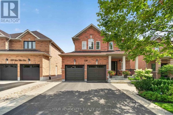228 Twin Hills Crescent, Vaughan, ON L4H0H4 Photo 2