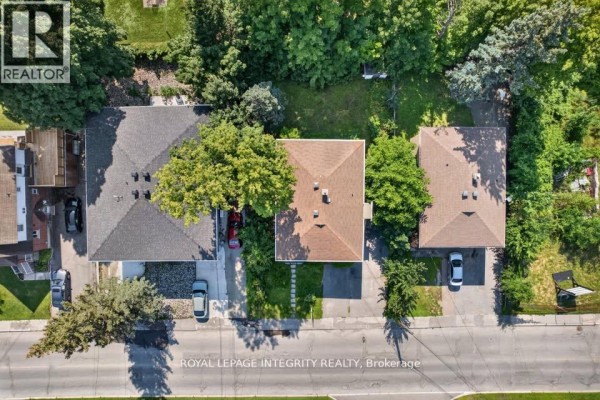228 Woodroffe Avenue, Ottawa, ON K2A3V4 Photo 2