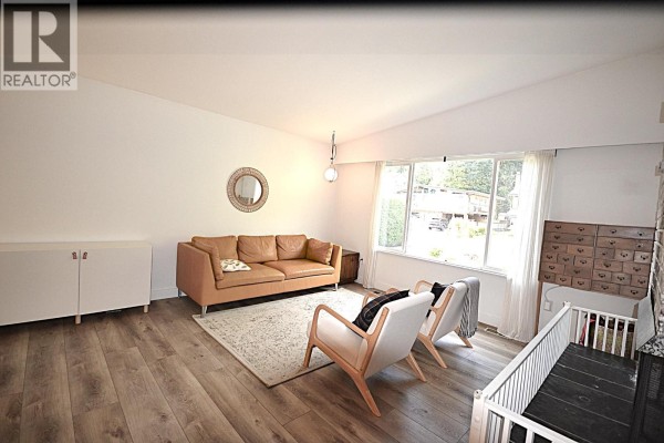 2280 King Albert Avenue, Coquitlam, BC V3J1Z5 Photo 4