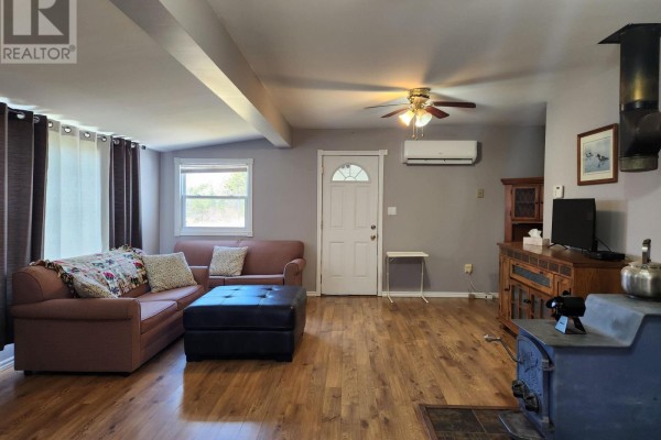 Den - 2280 Loch Lomond Road, Enon, NS B1J1X1 Photo 3