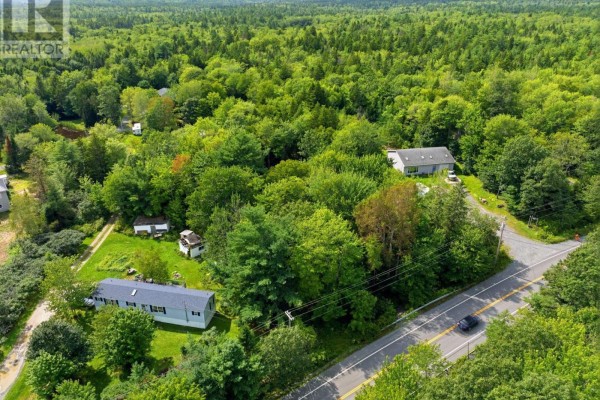 2282 Beaver Bank Road, Beaver Bank, NS B4G1E4 Photo 4